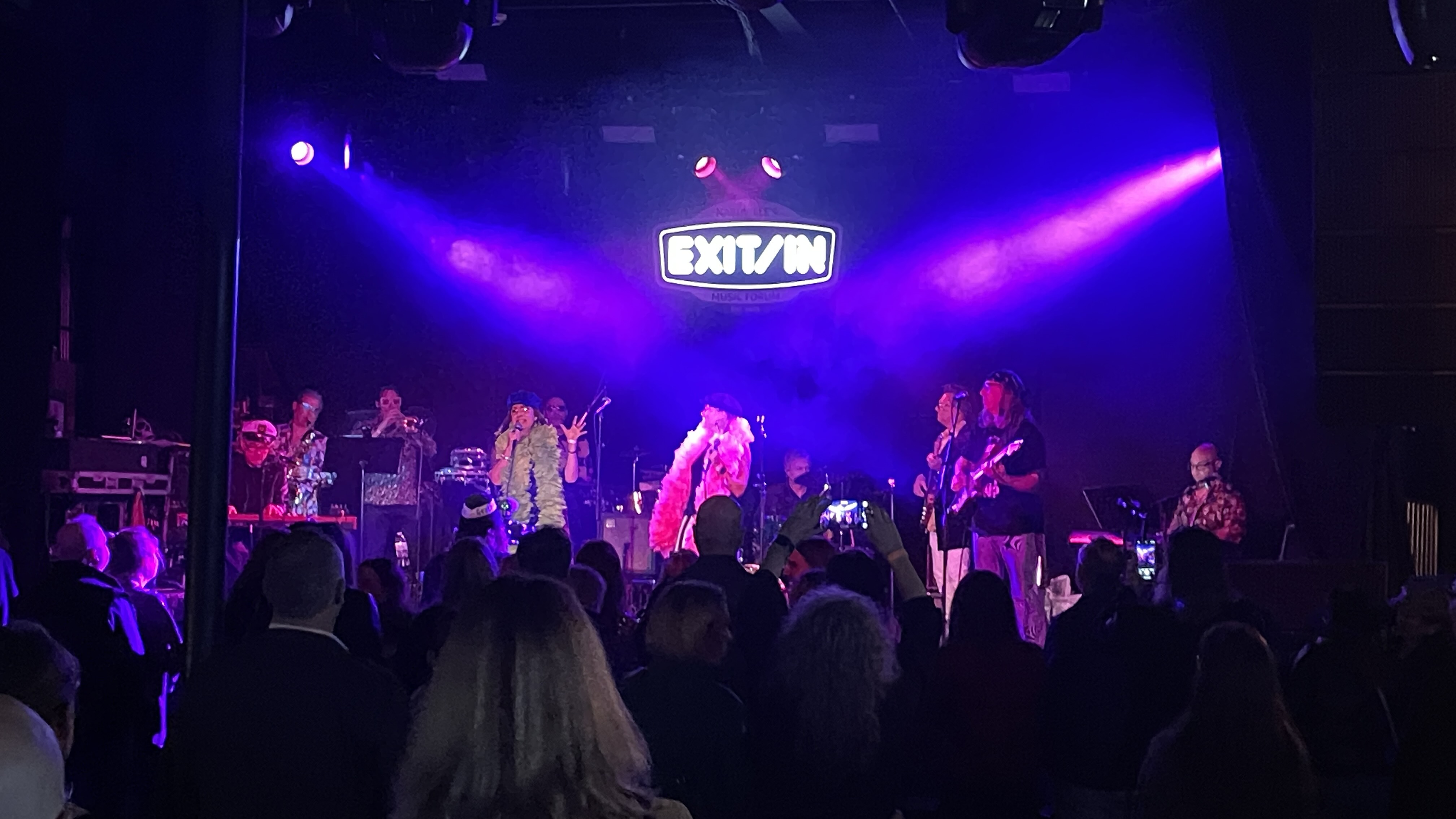 DELICIOUS live performance 4