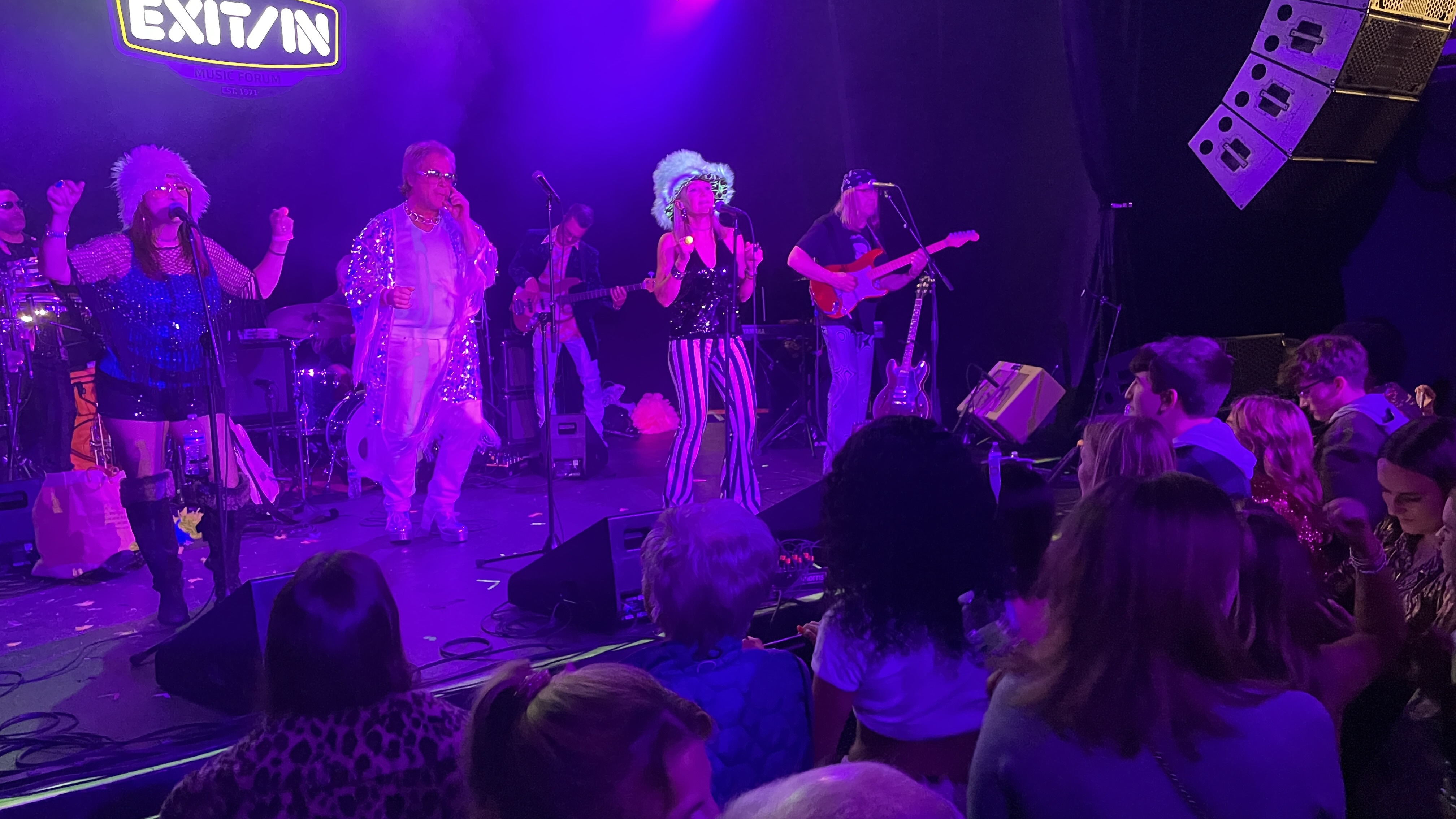 DELICIOUS live performance 5